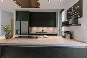 Modern Apartment With Large Terrace