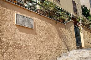 Rampa Brancaleone Charming Apartment With View