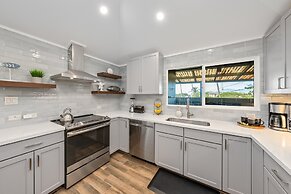 International Colony Club 16