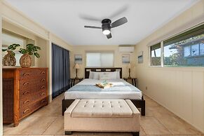 International Colony Club 16