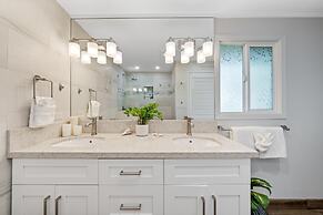 International Colony Club 16