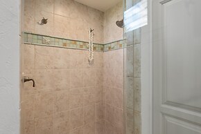 International Colony Club 18