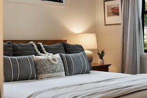 International Colony Club 18