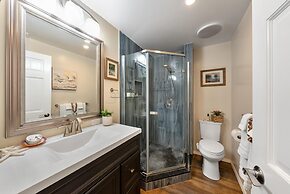 International Colony Club 22