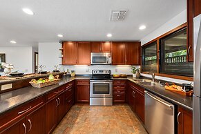 International Colony Club 23