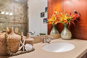 International Colony Club 23