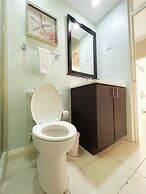 City View New Kingston Apartment w/ Pool