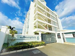 City View New Kingston Apartment w/ Pool