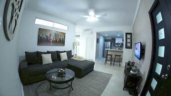 City View New Kingston Apartment w/ Pool