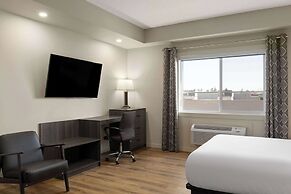 Baymont By Wyndham West Edmonton