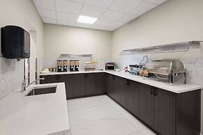 Baymont By Wyndham West Edmonton