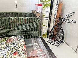 Umberleigh Cabin Retreat W/fire pit