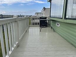 Pet Friendly - Caravan Park Skegness 4 Bed