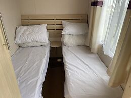 Pet Friendly - Caravan Park Skegness 4 Bed