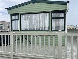 Pet Friendly - Caravan Park Skegness 4 Bed