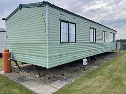 4 Bed Lodge Sleeps 8 - Pets & Wifi Free Parking