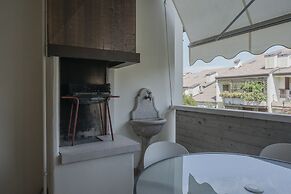 Apt24 - Trilocale Vicino al Lago con Posto Auto