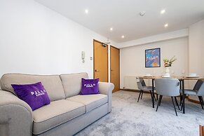 Cosy Spacious Duplex Apartment Near Salford Royal