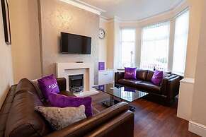 Spacious Cosy 2 Bedroom House by Bridgewater Canal