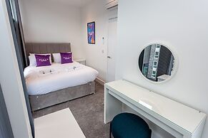 Spacious Two Bedroom Penthouse in MCR City Centre