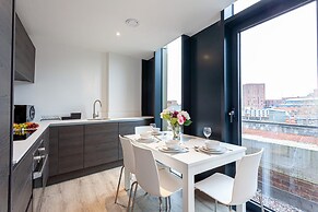 Spacious Two Bedroom Penthouse in MCR City Centre