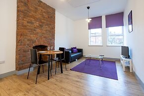 Apartment Close to City Centre and Media City By Pillo Rooms