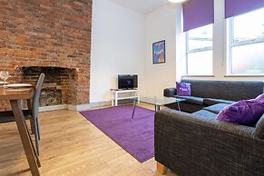 Apartment Close to City Centre and Media City By Pillo Rooms