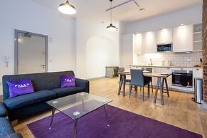 Apartment Close to City Centre and Media City By Pillo Rooms