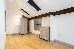 Modern Duplex Close to City Centre Old Trafford