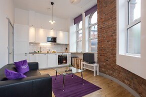 Spacious, Apartment Close to Manchester City Centre By Pillo Rooms