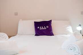 Spacious, Apartment Close to Manchester City Centre By Pillo Rooms