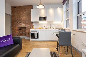 Spacious, Apartment Close to Manchester City Centre By Pillo Rooms