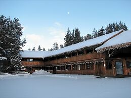Willamette Pass Inn