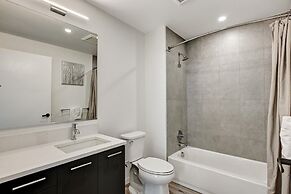 Global Luxury Suites at Town Center