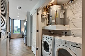 Global Luxury Suites at Town Center