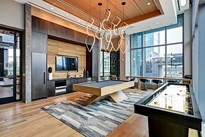 Global Luxury Suites at Town Center