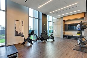 Global Luxury Suites at Town Center