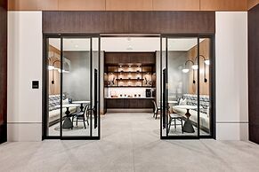 Global Luxury Suites at Town Center