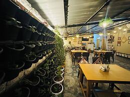 Goroomgo Paradise Inn Dharmsala