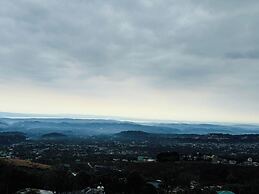 Goroomgo Paradise Inn Dharmsala