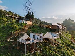 Long Hak Khao Camping Phu Chi Fa