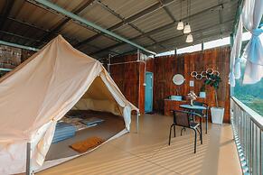 Long Hak Khao Camping Phu Chi Fa