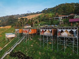 Long Hak Khao Camping Phu Chi Fa