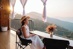 Long Hak Khao Camping Phu Chi Fa