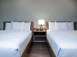 ECHO Suites Extended Stay by Wyndham Indianapolis AmeriPlex