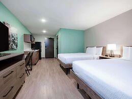 ECHO Suites Extended Stay by Wyndham Indianapolis AmeriPlex