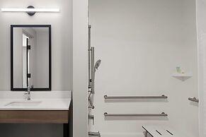 ECHO Suites Extended Stay by Wyndham Indianapolis AmeriPlex