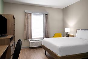 ECHO Suites Extended Stay by Wyndham Indianapolis AmeriPlex