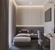 Holiday Hotel