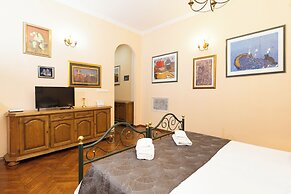 Amoret Apartments